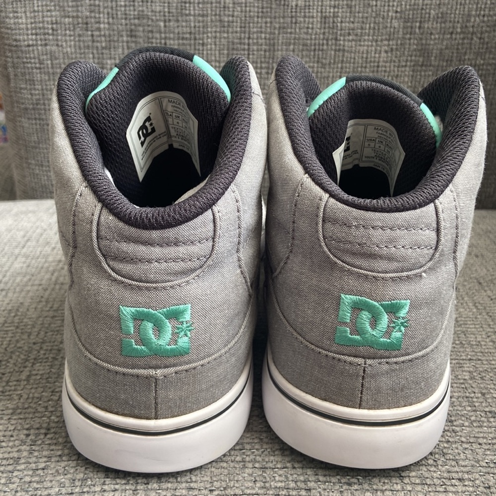 DC youth fabric hightop skate sneaker size 5 Spartan High TX SE - Picture 3 of 8